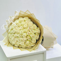 White roses Eid bouquet Qatar delivery – باقة ورد أبيض فاخرة لعيد في قطر مع توصيل الدوحة