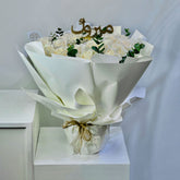 Graduation flower bouquet Qatar with elegant rose arrangement